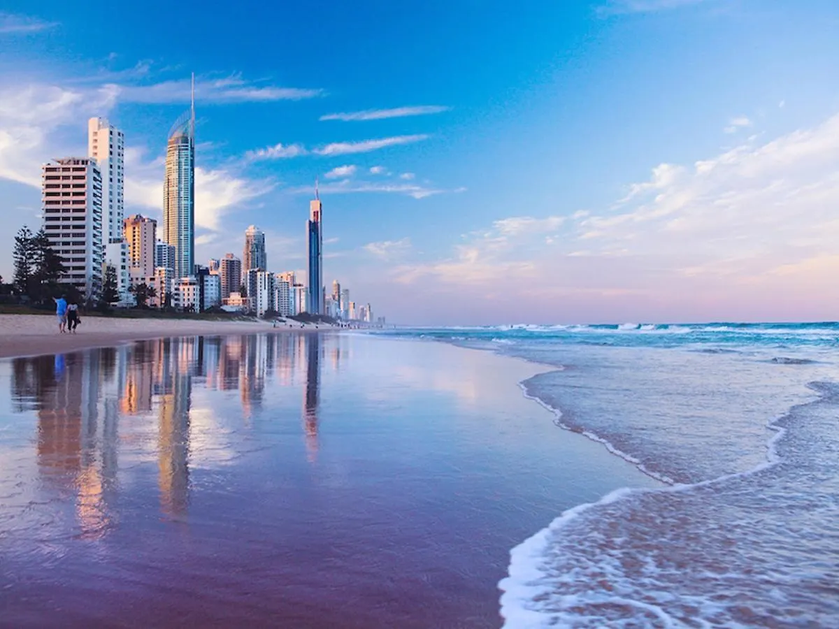 Queensland'S Tallest Resort Hamilton Avenue Surfers Paradise Gold Coast