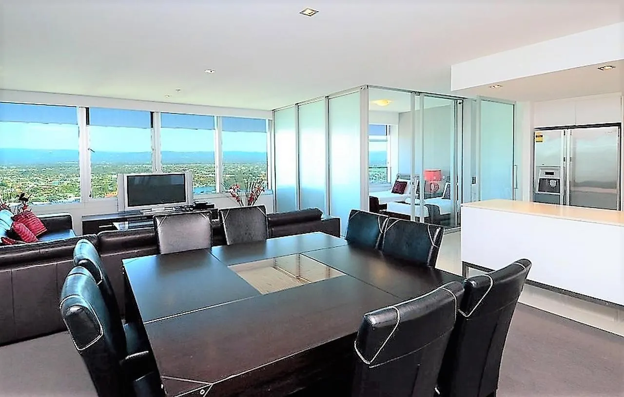 Queensland'S Tallest Resort Hamilton Avenue Surfers Paradise Gold Coast