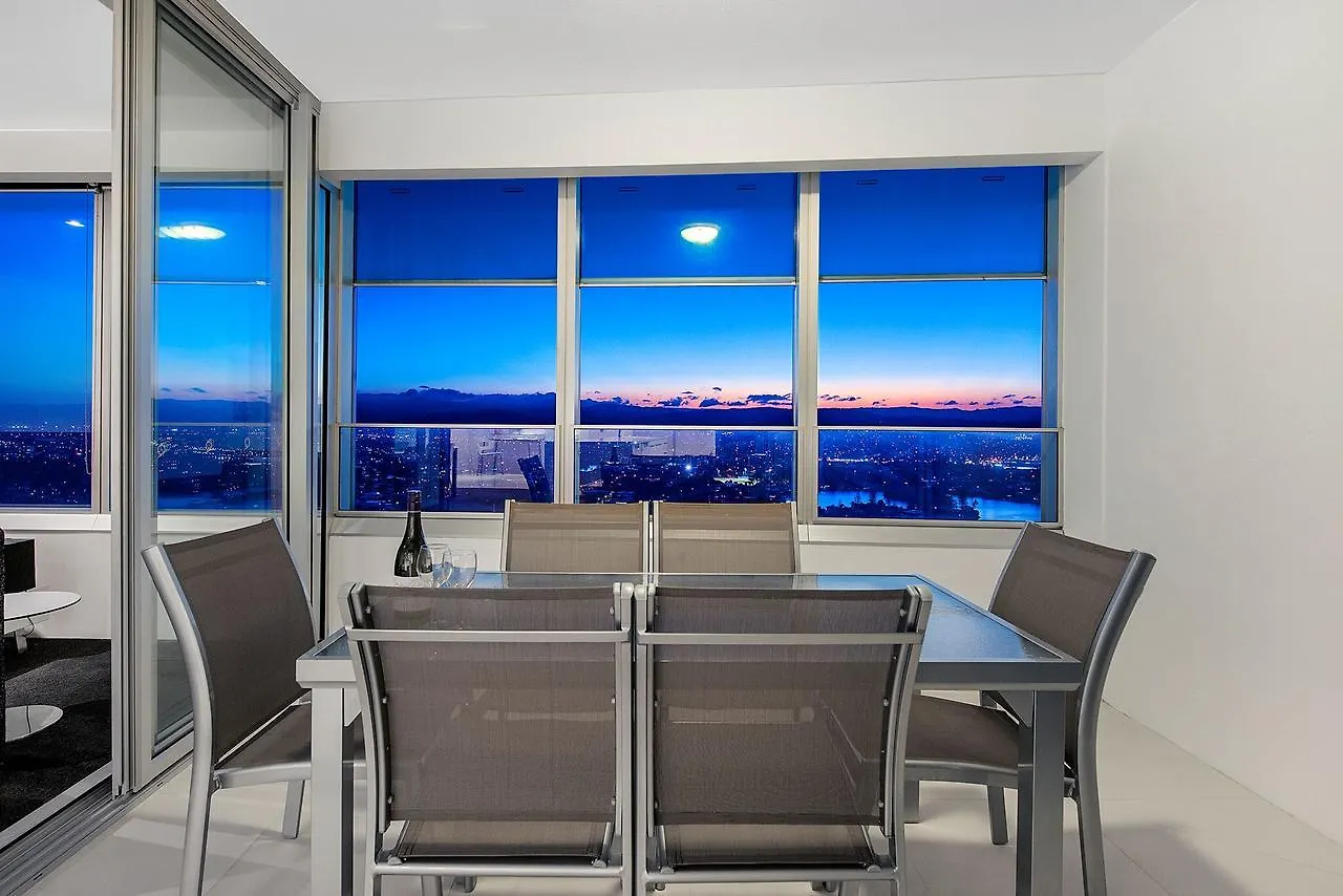 Queensland'S Tallest Resort Hamilton Avenue Surfers Paradise Gold Coast Apartment
