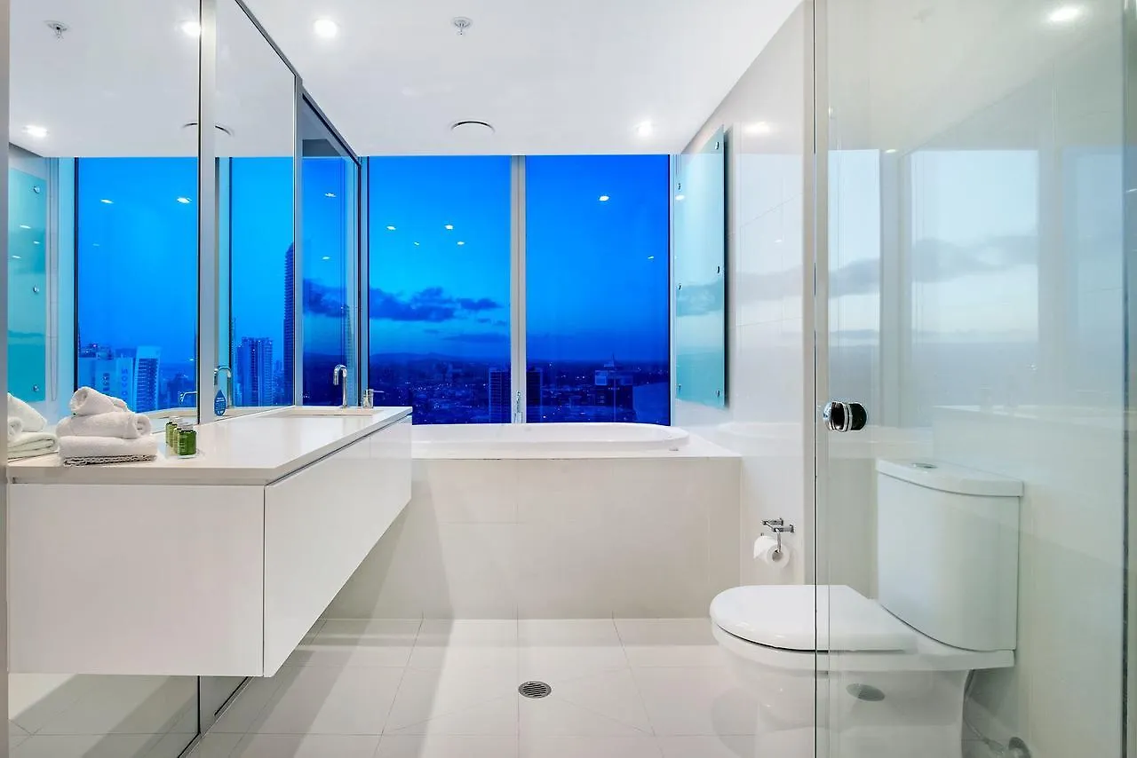Queensland'S Tallest Resort Hamilton Avenue Surfers Paradise Gold Coast Apartment