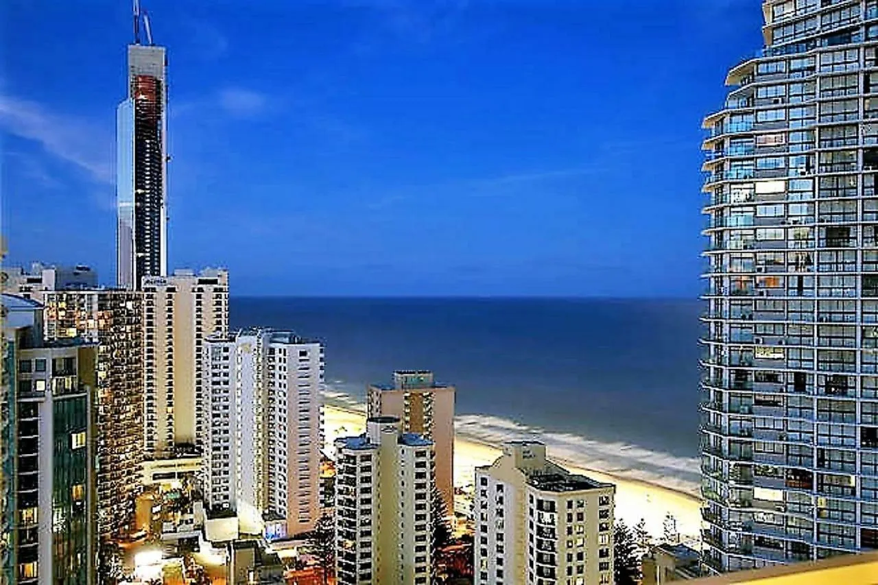 Apartment Queensland'S Tallest Resort Hamilton Avenue Surfers Paradise Gold Coast Australia